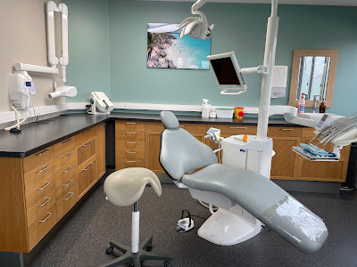 Dentiste Biarritz, Dr Coline DOLAMBI, Rdv en ligne, Iraty dentaire à Biarritz