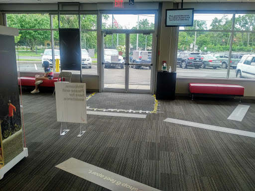 Cell Phone Store «Verizon», reviews and photos, 1201 Kings Hwy, Fairfield, CT 06824, USA