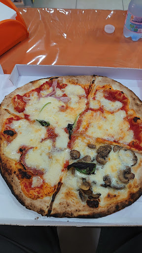 Zi Vicienz in Forio, Città Metropolitana di Napoli