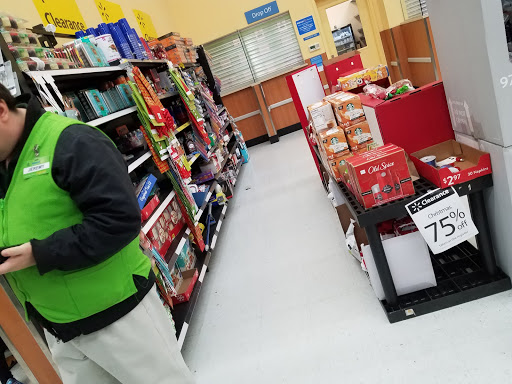 Supermarket «Walmart Neighborhood Market», reviews and photos, 17275 NW Cornell Rd, Beaverton, OR 97006, USA