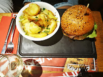 Hamburger du Restaurant français Chez Papa à Paris - n°16