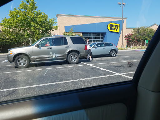 Electronics Store «Best Buy», reviews and photos, 4931 Commonwealth Centre Pkwy, Midlothian, VA 23112, USA