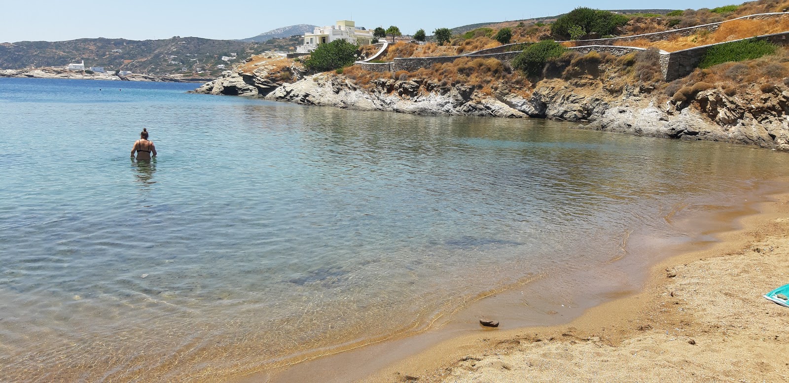 Foto av Vlicho beach med hög nivå av renlighet