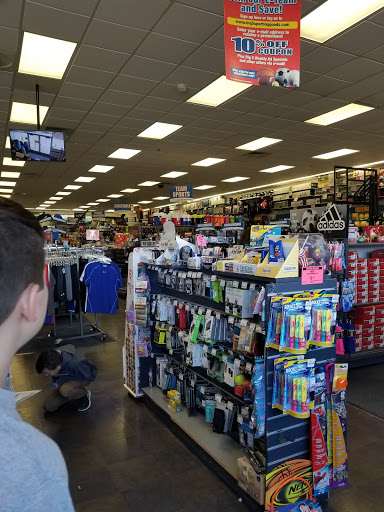 Sporting Goods Store «Big 5 Sporting Goods», reviews and photos, 4743 W 29th St, Greeley, CO 80634, USA
