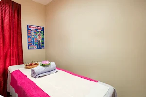 Suwarna Massage image
