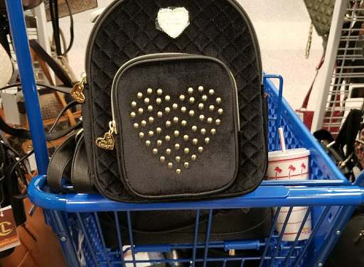 Clothing Store «Ross Dress for Less», reviews and photos, 8540 Fourwinds Dr, Windcrest, TX 78239, USA