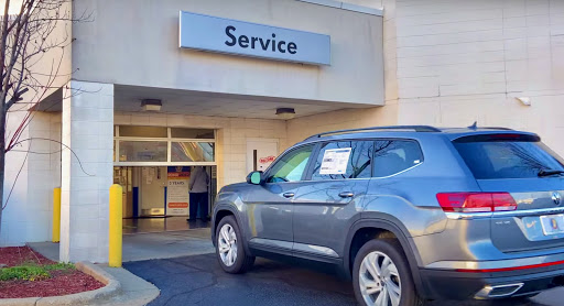 Volkswagen Dealer «Gurnee Volkswagen», reviews and photos, 6301 W Grand Ave, Gurnee, IL 60031, USA