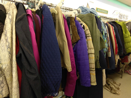 Shopping Mall «Freedom Village Shopping Center», reviews and photos, 1039 Alleghany St, Charlotte, NC 28208, USA