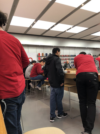 Computer Store «Apple Arden Fair», reviews and photos, 1689 Arden Way, Sacramento, CA 95815, USA