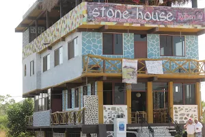stone house ruben¨s restaurant bar image
