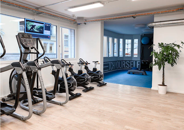 Rezensionen über NonStop Gym Stauffacher in Zürich - Fitnessstudio