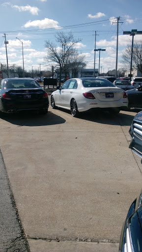 Mercedes Benz Dealer «Mercedes-Benz Of Orland Park», reviews and photos, 8430 W 159th St, Orland Park, IL 60462, USA