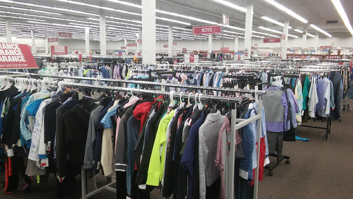 Shopping Mall «Penn Mar Shopping Center», reviews and photos, 2950 Donnell Dr, Forestville, MD 20747, USA