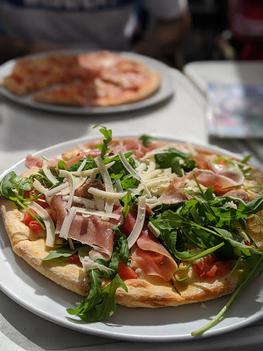Pizzeria & Eiscafé De Luca
