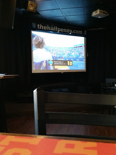 Bar & Grill «The Half Penny Public House», reviews and photos, 3743 Commercial St SE, Salem, OR 97302, USA