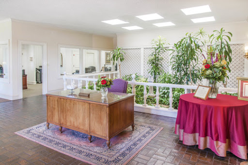 Funeral Home «Cook-Walden Funeral Home», reviews and photos, 6100 N Lamar Blvd, Austin, TX 78752, USA