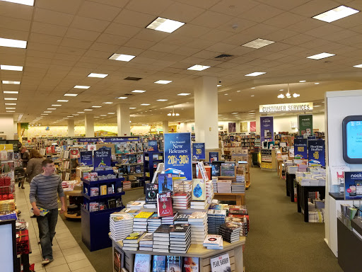 Book Store «Barnes & Noble», reviews and photos, 6646 Loisdale Rd, Springfield, VA 22150, USA