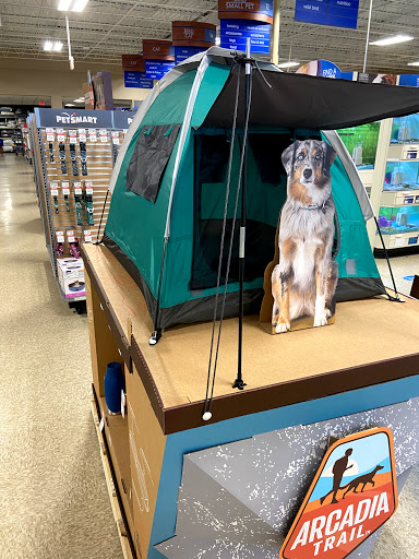 Pet Supply Store «PetSmart», reviews and photos, 1521 Golden Gate Plaza, Mayfield Heights, OH 44124, USA