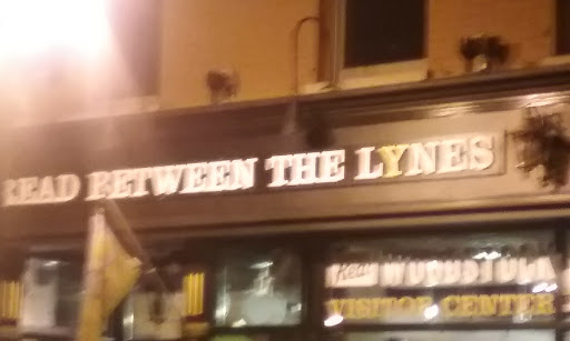 Book Store «Read Between the Lynes», reviews and photos, 111 E Van Buren St, Woodstock, IL 60098, USA