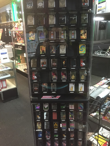 Tobacco Shop «Hot Box Smoke Shop», reviews and photos, 1111 El Camino Real #3, Santa Clara, CA 95050, USA