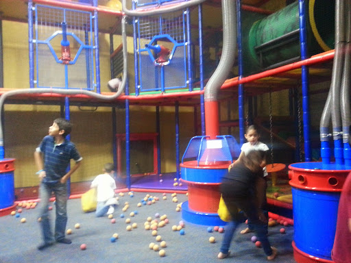 Amusement Center «Thrill It Fun Center», reviews and photos, 20 City Blvd W, Orange, CA 92868, USA