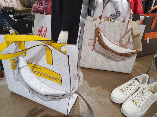 Fashion Accessories Store «Michael Kors», reviews and photos, 100 Citadel Dr #456, Commerce, CA 90040, USA