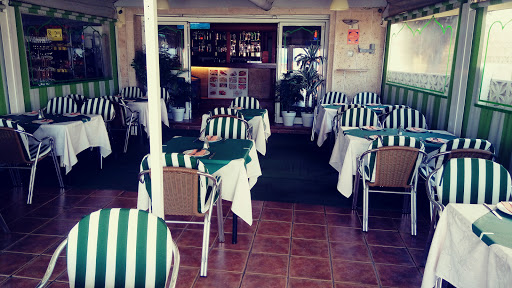 Restaurante Los Remos Lázaro - Playa Los Melilleros, s/n 29630, 29630 Arroyo de La Miel, Málaga