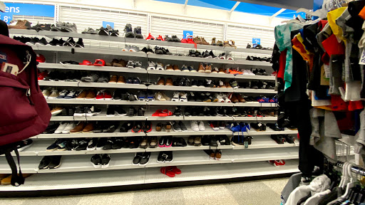 Clothing Store «Ross Dress for Less», reviews and photos, 3300 S Glenstone Ave, Springfield, MO 65804, USA