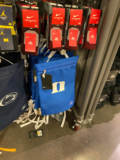 Clothing Store «Nike Factory Store», reviews and photos, 2700 Potomac Mills Cir #511, Woodbridge, VA 22192, USA