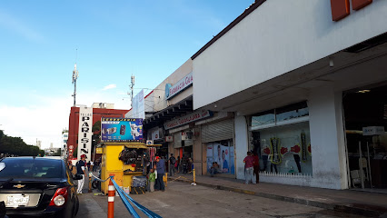 Farmacia Guadalajara Calle Ignacio Zaragoza S/N, Centro, 76000 Santiago De Querétaro, Qro. Mexico