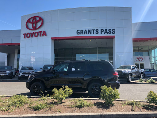 Car Dealer «Grants Pass Toyota», reviews and photos, 375 Redwood Hwy, Grants Pass, OR 97527, USA