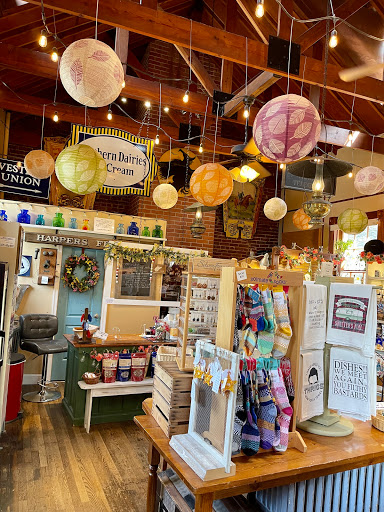 Boutique «Vintage Lady», reviews and photos, 180 High St, Harpers Ferry, WV 25425, USA