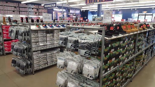 Shoe Store «SKECHERS Factory Outlet», reviews and photos, 100 S Central Expy #42, Richardson, TX 75080, USA