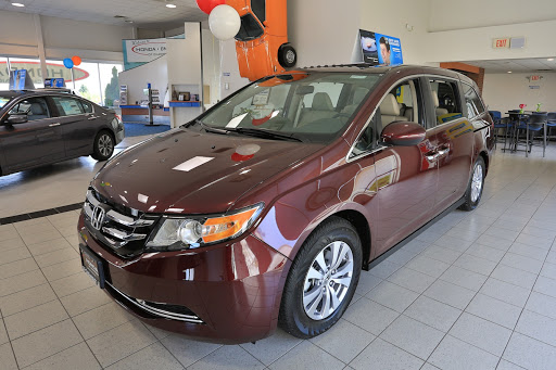 Honda Dealer «Honda BMW of Champaign», reviews and photos, 100 Burwash Ave, Savoy, IL 61874, USA