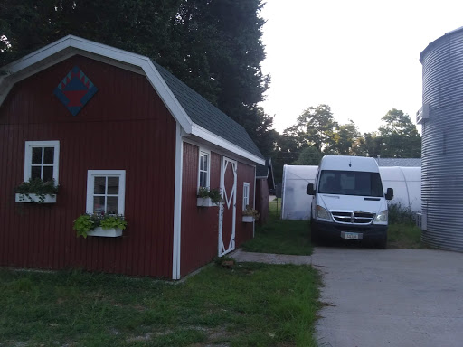 Quilt Shop «The Little Red Hen», reviews and photos, 612 Hope Ave, Muscatine, IA 52761, USA