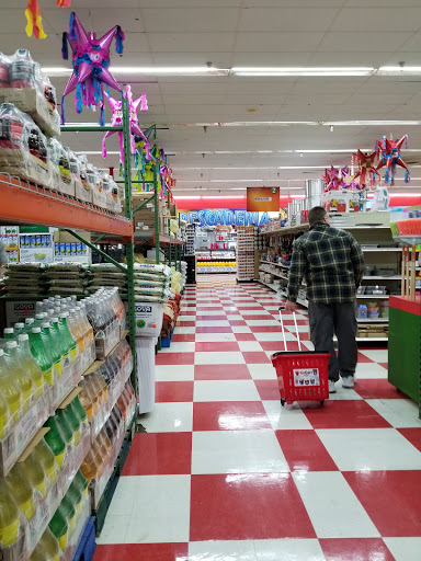 Mexican Grocery Store «La Unica SuperCenter», reviews and photos, 6119 White Horse Rd #3, Greenville, SC 29611, USA