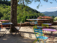 Atmosphère du Restaurant La ronde des champs à Chalencon - n°1