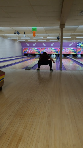 Bowling Alley «Scottsburg Bowling Lanes», reviews and photos, 409 N Gardner St, Scottsburg, IN 47170, USA