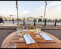 Atmosphère du Restaurant de fruits de mer Chez Roger à Marseille - n°17