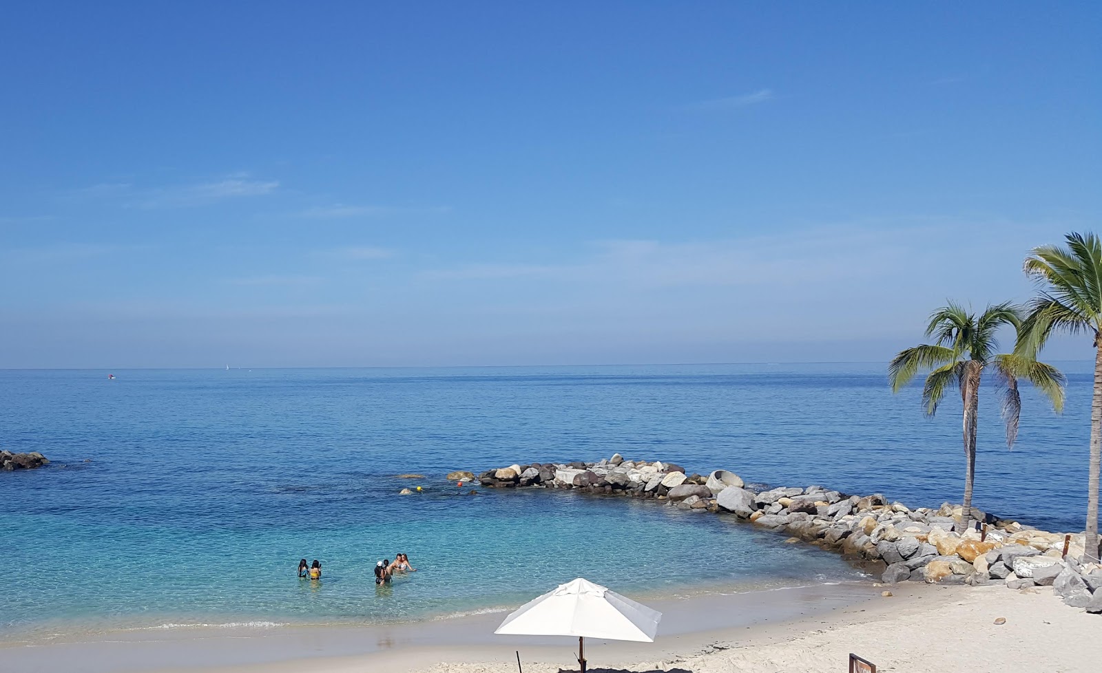 Photo of Piedrotas beach partly hotel area