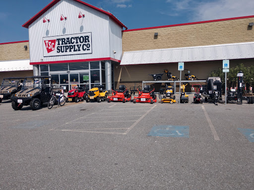 Home Improvement Store «Tractor Supply Co.», reviews and photos, 88 Center Rd, Morrisville, VT 05661, USA