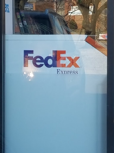 Print Shop «FedEx Office Print & Ship Center», reviews and photos, 1595 Gallatin Pike N, Madison, TN 37115, USA