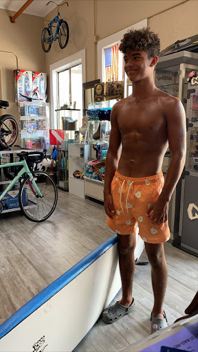 Bicycle Store «Rad Bicycles, Boards, Hobbies & Sup & Kayak Rentals», reviews and photos, 1401 Gulf Blvd #5, Indian Rocks Beach, FL 33785, USA