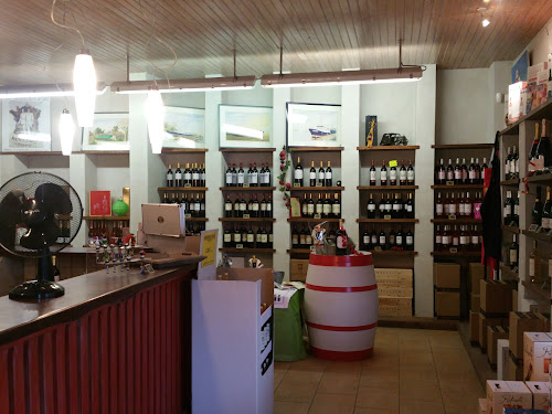 Magasin de vins et spiritueux La Cave de Sauveterre de Guyenne Sauveterre-de-Guyenne