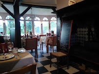 Atmosphère du Restaurant Auberge de la Louvière à Fort-Mahon-Plage - n°15