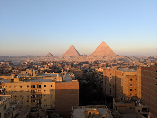 Jacuzzi By The Historic Giza Pyramids! 5 Min Walk