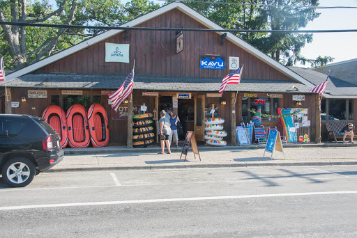 Variety Store «Totem Shop», reviews and photos, 6521 Western Ave, Glen Arbor, MI 49636, USA