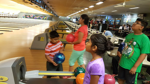 Bowling Alley «Colerain Bowl - Sports Bar - Craft Beer - Lottery - Birthday Parties - Meeting Rooms», reviews and photos, 9189 Colerain Ave, Cincinnati, OH 45251, USA