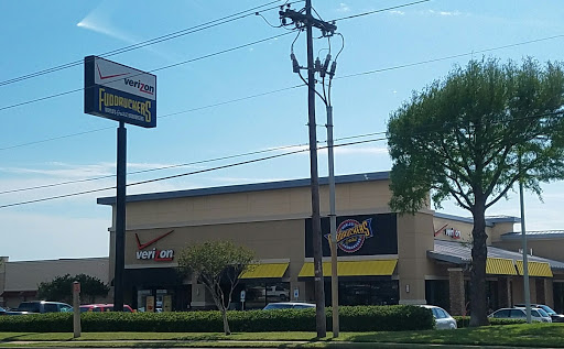 Cell Phone Store «Verizon», reviews and photos, 741 N Central Expy, Plano, TX 75075, USA