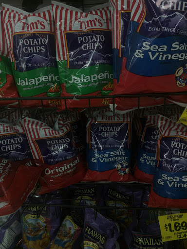 Grocery Store «Grocery Outlet Bargain Market», reviews and photos, 4157 NW U.S. 101 #101, Lincoln City, OR 97367, USA